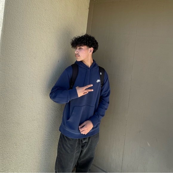 Profile Picture of Juan Arreola (@juanarreola1022) on Poshmark