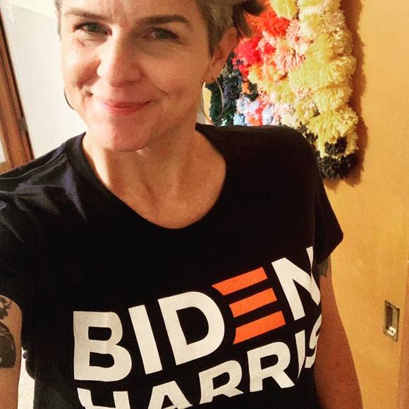 Profile Picture of Erica Hondroulis (@emeister123) on Poshmark