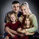 Profile Picture of ⠀⠀⠀Avɑyɑ and Alizɑ Hugo (@carlyashton_) on Instagram