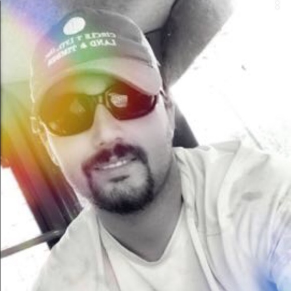 Profile Picture of Dominic Thornton (@bigahnd101) on Poshmark