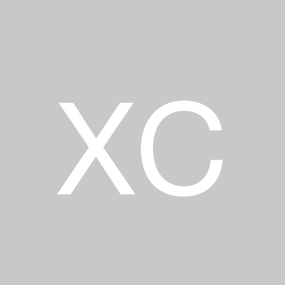 Profile Picture of Xamira Colunge (@xcolunge75) on Poshmark