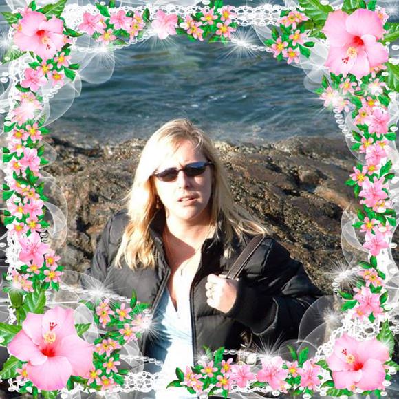 Profile Picture of Carrie Emerick-daniells (@carrem39) on Poshmark