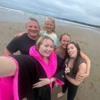 Profile Picture of Rhiannon Howard (@rhimoggle) on Twitter