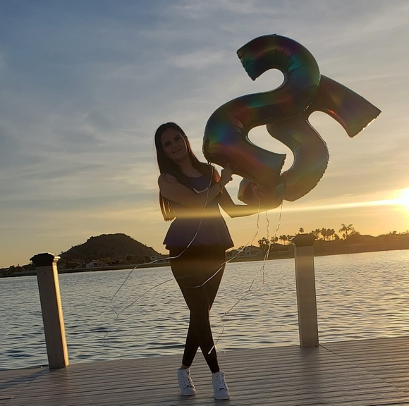 Profile Picture of Paulina Miramontes (@paulinamiramont) on Poshmark