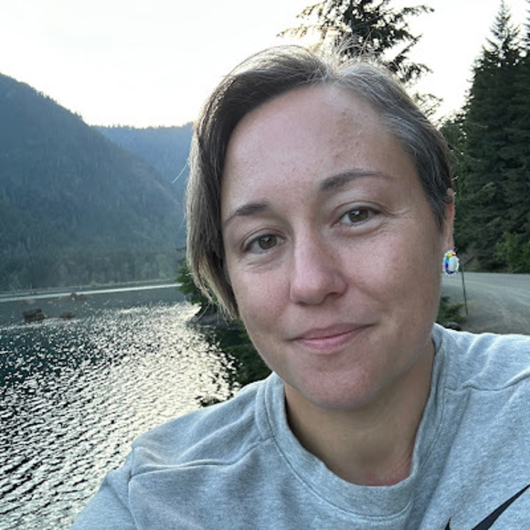 Melissa Watkinson - Poshmark Profile Picture of Melissa Watkinson (@mwatkinson11) on Poshmark