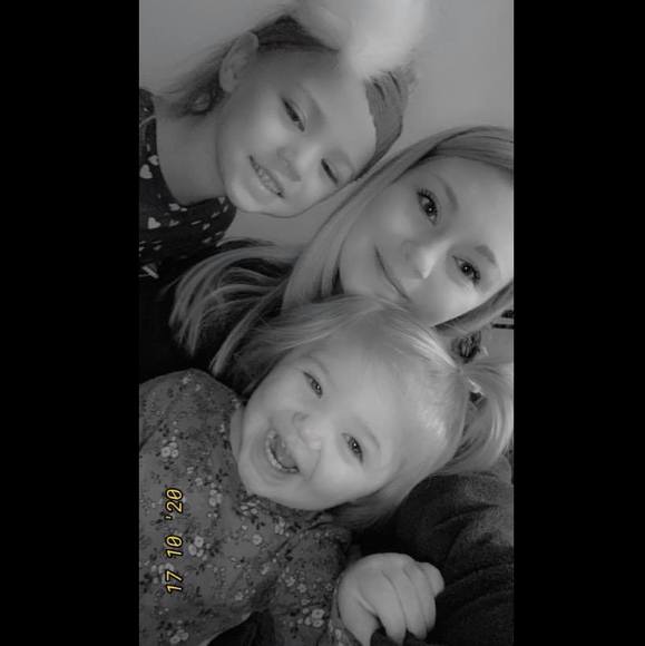 Profile Picture of Shelbi Rajek (@shelbs52315) on Poshmark