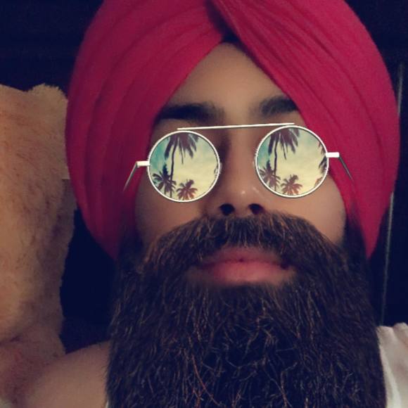 Profile Picture of Karan Saini (@karanssaini73) on Poshmark