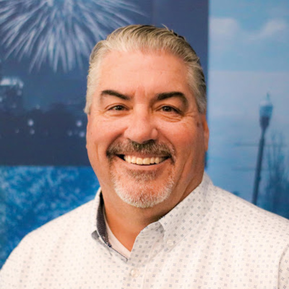 Profile Picture of Timothy Emkow (@tjemkow) on Poshmark