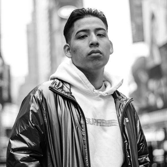 Profile Picture of Kelvin Chitacapa (@kelvinchitacapa) on Poshmark