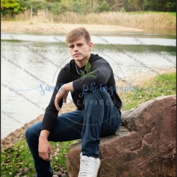Profile Picture of Kirk Wilson (@kirkwilson635) on Poshmark