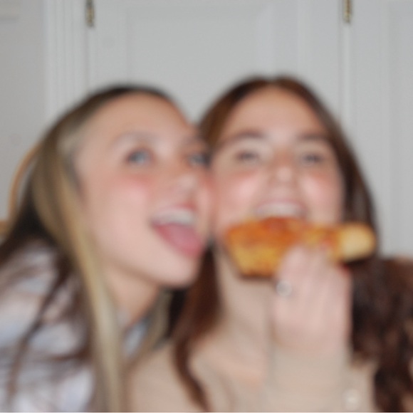 Profile Picture of Avery Hammond (@averyhammond) on Poshmark