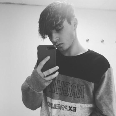 Profile Picture of Randys_littleticklemonster (@RA_randyschild) on Twitter
