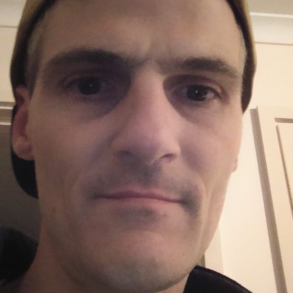 Profile Picture of Nathan Saggers (@ttttornato) on Poshmark