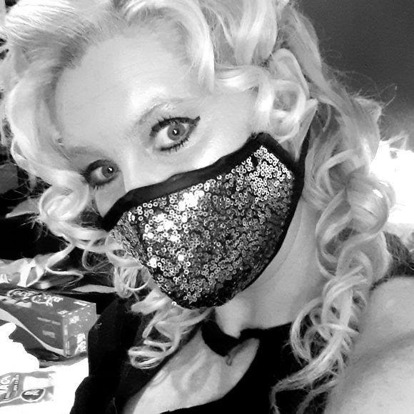 Profile Picture of Chandra Mitchell-wiley (@chandra1975) on Poshmark