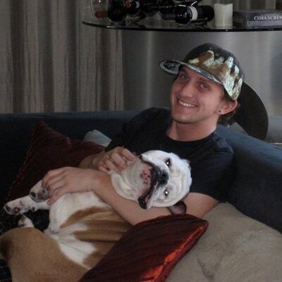 Profile Picture of Greg Ferron (@Wonca420) on Twitter