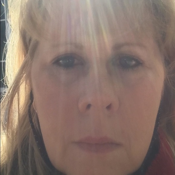 Profile Picture of Bridget Monko (@angelfairy5) on Poshmark