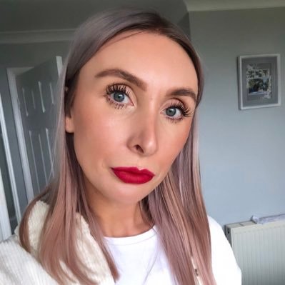 Profile Picture of Hayley Smith (@hayleymartine) on Twitter