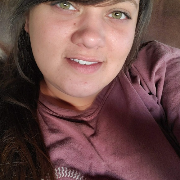 Profile Picture of Kelsey Hopper (@klhopper65) on Poshmark