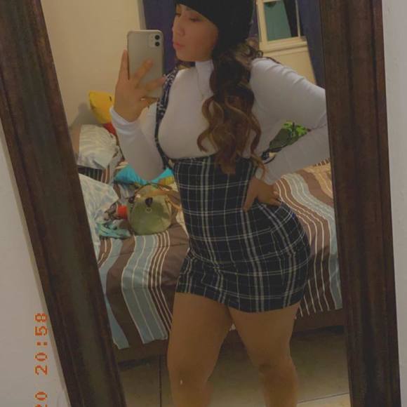 Profile Picture of Janeth Rodriguez (@yanneetthh) on Poshmark