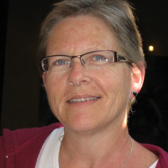 Profile Picture of Peggy Kroening (@peggykroening) on Poshmark