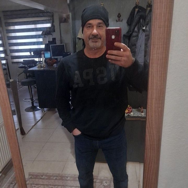 Profile Picture of Bob Carter (@bobcarter68) on Tiktok