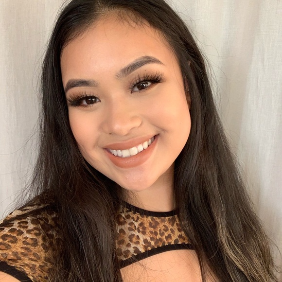 Profile Picture of Erika Aquino (@ervka) on Poshmark