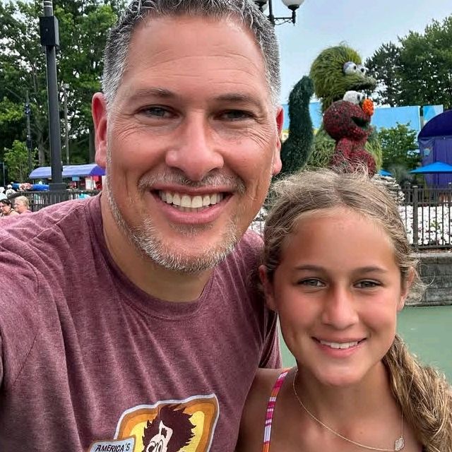 Profile Picture of I love Animals (@scott.bradley318) on Tiktok