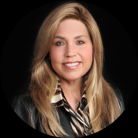 Profile Picture of Linda Findley (@lfindley68) on Poshmark