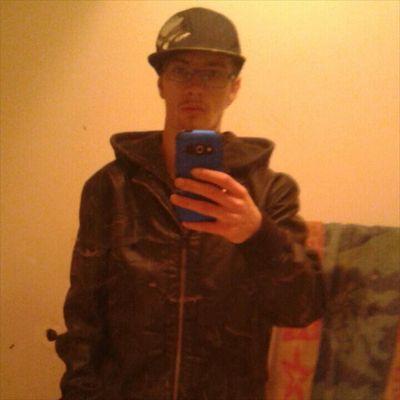 Profile Picture of Bonner Gump (@AlexThiessen1) on Twitter