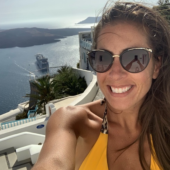 Profile Picture of Jacalyn Moretto (@jmoretto) on Poshmark