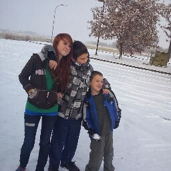 Profile Picture of Crystal Bohnas (@crystalbohnas) on Poshmark