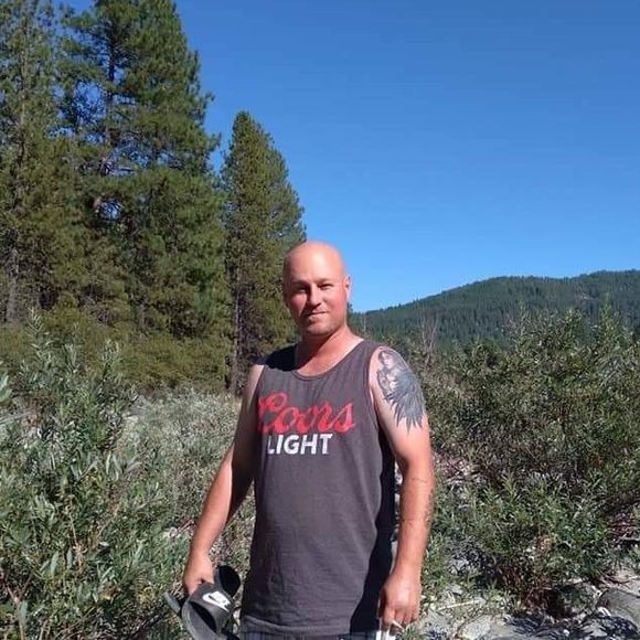 Profile Picture of Chad Dodson (@chaddodson) on Poshmark