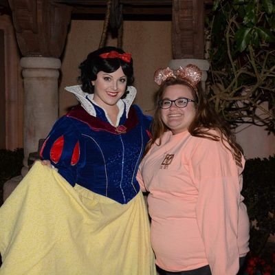 Profile Picture of Emily Phillips (@Emily_Phillips9) on Twitter