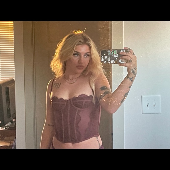 Profile Picture of Mckenzie Mcintosh (@mckenziemccrack) on Poshmark