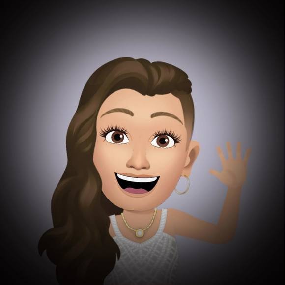 Profile Picture of Shanna Sorman (@shanna_sorman) on Poshmark