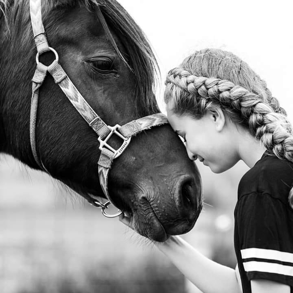 Profile Picture of Jenny Ksicinski (@jennyksicinski) on Poshmark