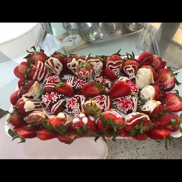 Profile Picture of Lisandra Martinez (@lisiester) on Poshmark