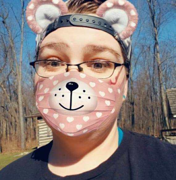 Profile Picture of Jess Cayton (@bimagical) on Poshmark