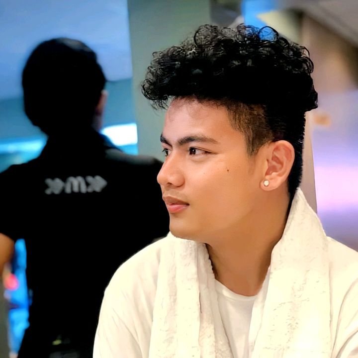 Profile Picture of James Dela Rosa (@kuyajp) on Tiktok