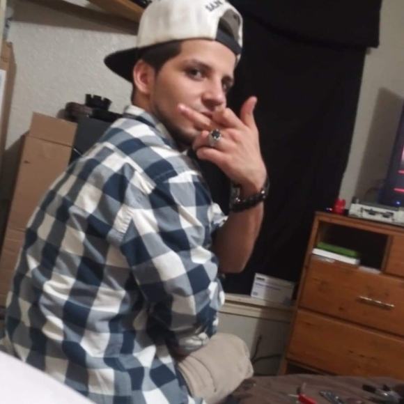 Profile Picture of Seth Gonzales (@sethtoogone4618) on Poshmark
