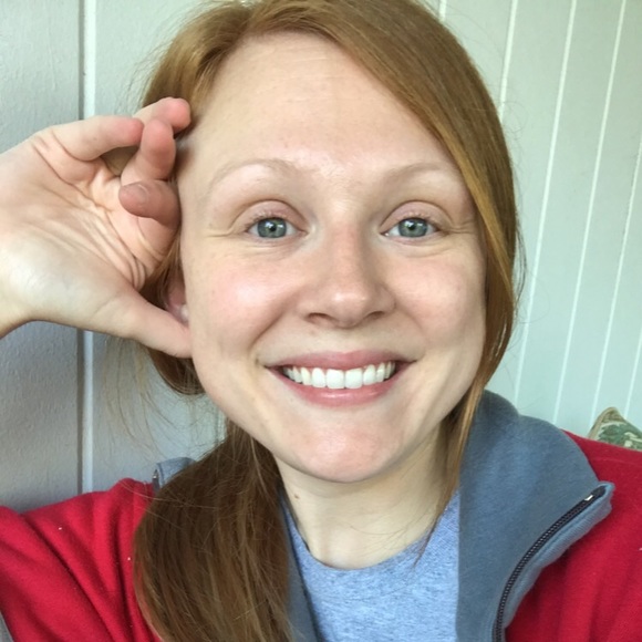 Profile Picture of Lauren Harrold (@lauren_harrold) on Poshmark