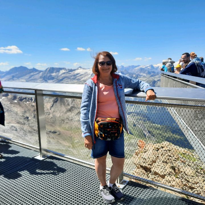 Profile Picture of chrisapfel (@user9203675234726) on Tiktok