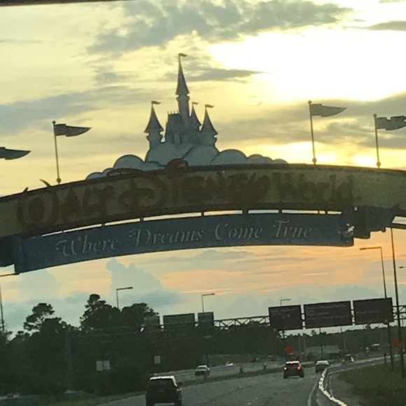 Profile Picture of Ashlyn Belisle (@ashlynb74) on Poshmark