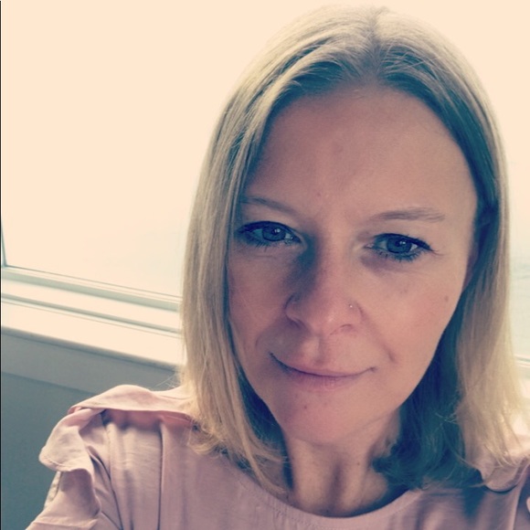 Profile Picture of Sarah Macburnie (@sarahmacburnie) on Poshmark