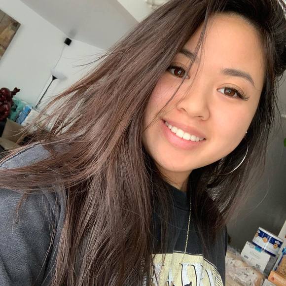 Profile Picture of Thuyanh Kieu (@thuyanhtam) on Poshmark