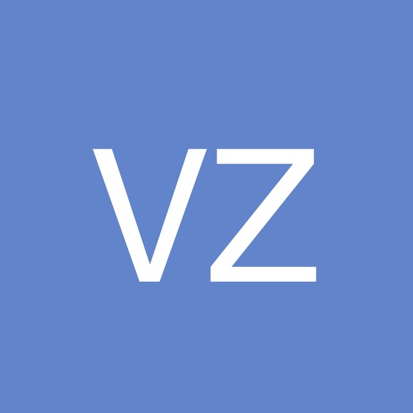 Profile Picture of Victoria Zdeb (@vbzdeb) on Poshmark