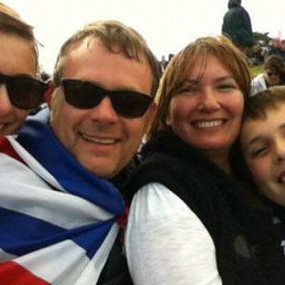 Profile Picture of Carole Aston (@MommaAston) on Twitter