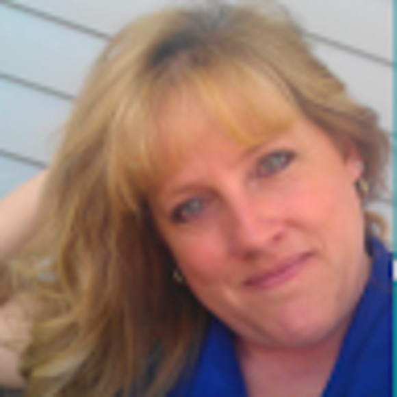 Profile Picture of Christine Ryner (@christine_ryner) on Poshmark