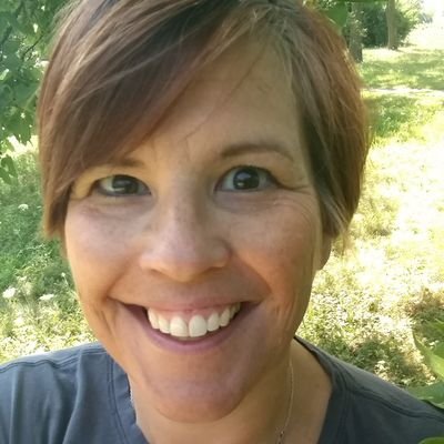 Profile Picture of Mary Koch (@readinggirlMKE) on Twitter