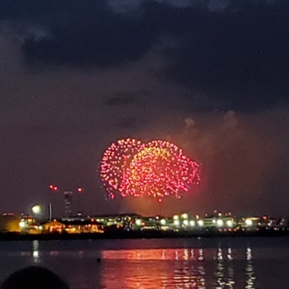 Profile Picture of Tyler Beckwith (@kobsters0215) on Poshmark